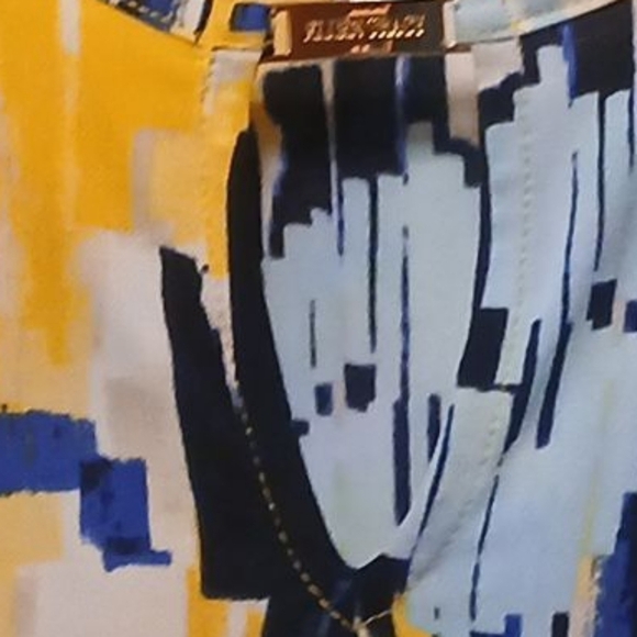 Ellen Tracy - NWT, Multi Colored Blouse, Gold Logo In Round Neck, 3/4 Sleeve W/ - Picture 8 of 11